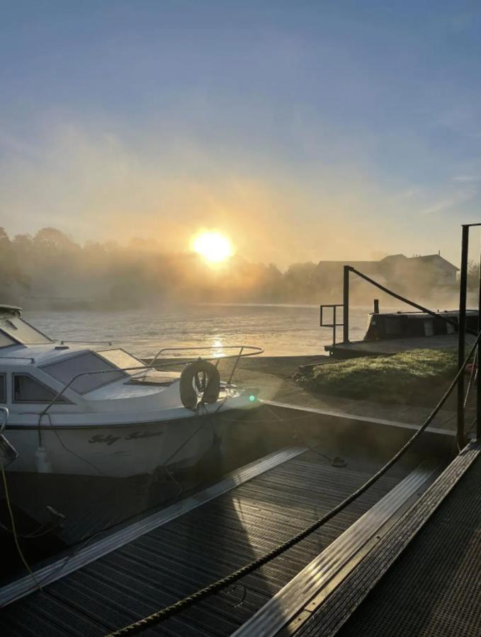 Water Cabin With Water Sports Equipment And Bikes, Bath Bristol Extérieur photo